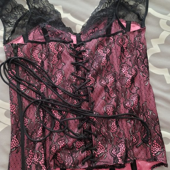 NWOT Fuchsia Lace-Sleeve Corset - Sz 36 - Picture 4 of 6